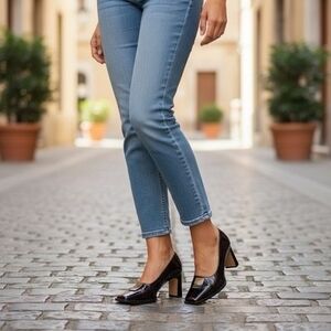 Vintage Escada Black/Brown Leather Pumps Metal Logo Stiletto Size 7B